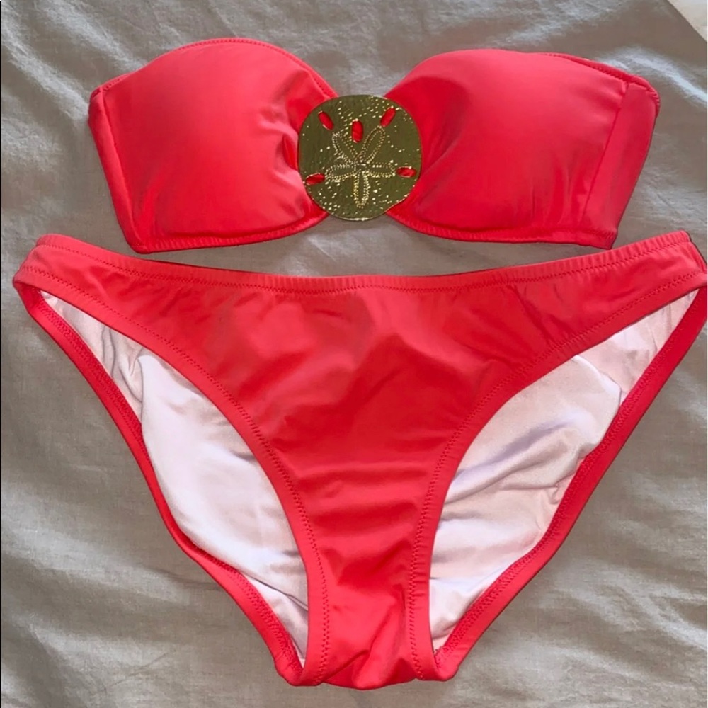 Coral Victoria’s Secret bikini